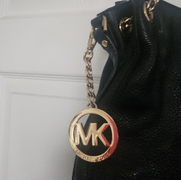 Michael Kors Black Leather Shoulder Bag - Picture 2 of 4